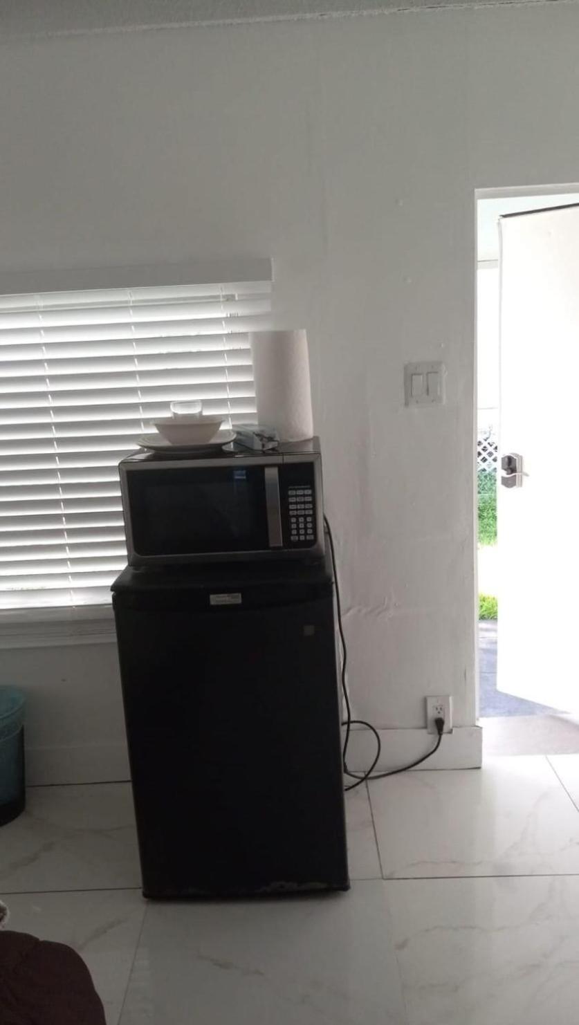 1161 Studio 1 Miami Tamiami Bagian luar foto